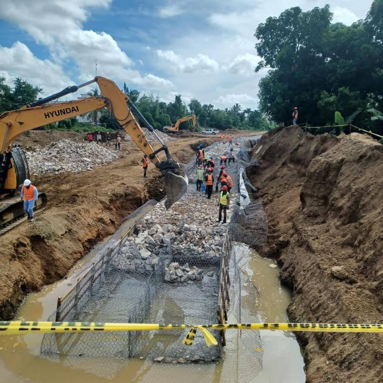 Excavación de zanja para gaviones